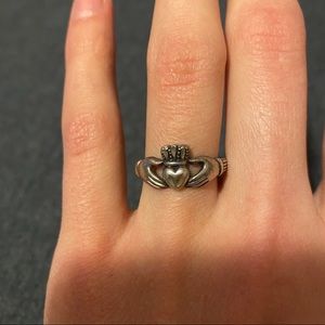 Claddagh silver Hand holding heart ring